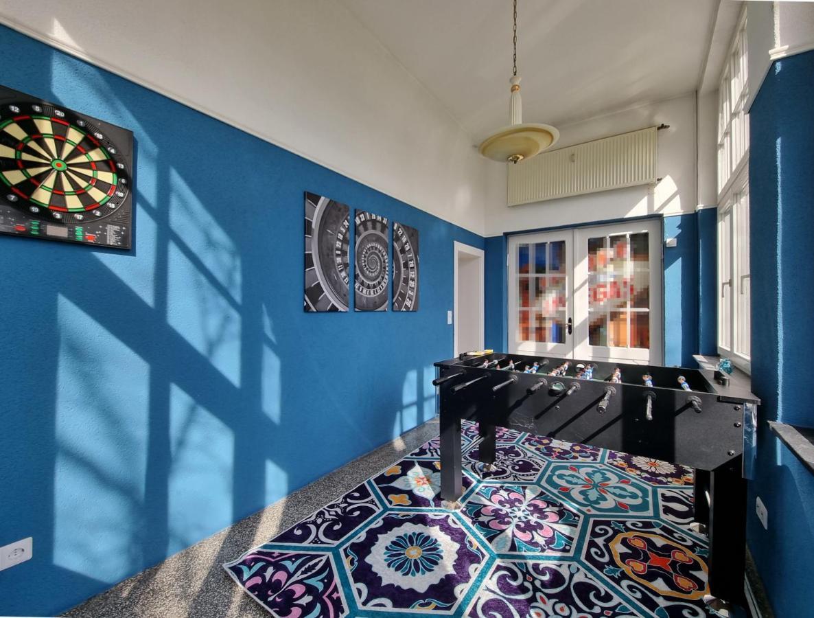 Charysma - Jugendstil Trifft Moderne, Schlafzimmer Mit Smart-Tv, Tischfussball, Darts, Parkplatz Hamelin Dış mekan fotoğraf
