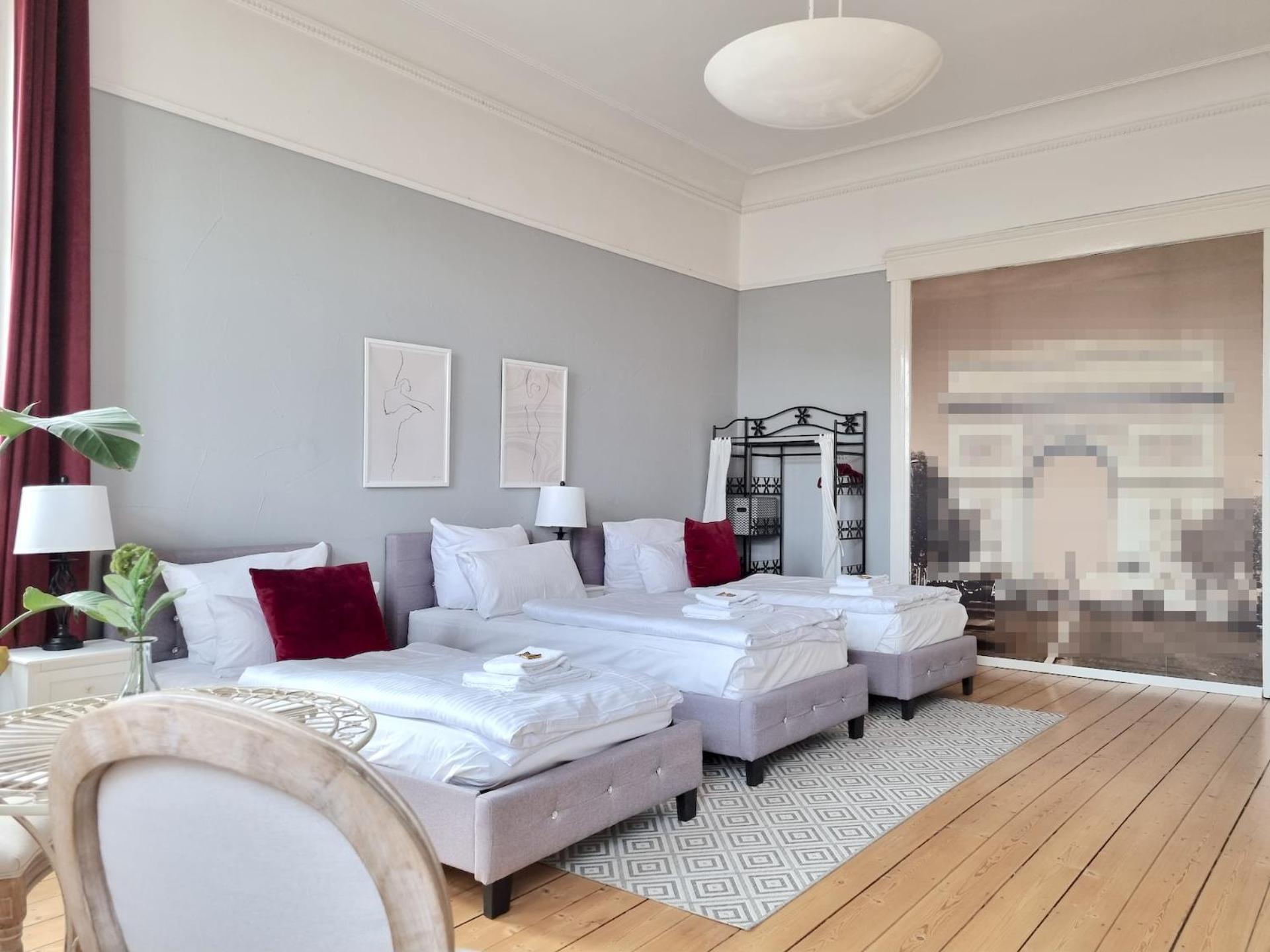 Charysma - Jugendstil Trifft Moderne, Schlafzimmer Mit Smart-Tv, Tischfussball, Darts, Parkplatz Hamelin Dış mekan fotoğraf