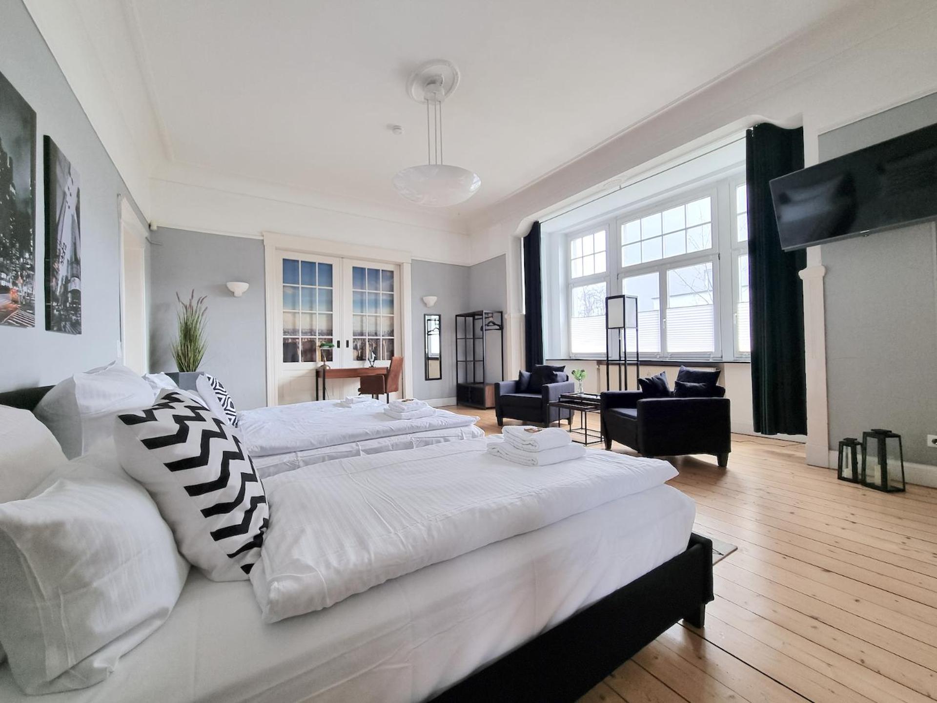Charysma - Jugendstil Trifft Moderne, Schlafzimmer Mit Smart-Tv, Tischfussball, Darts, Parkplatz Hamelin Dış mekan fotoğraf